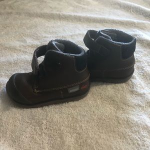 Surprize by stride rite infant baby boots leather!